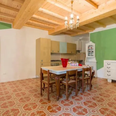Maison Blue Διαμέρισμα Μάντοβα